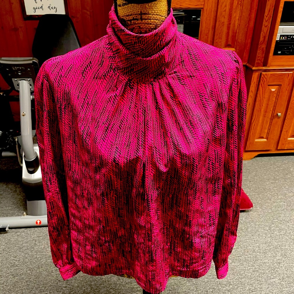 Woman’s blouse